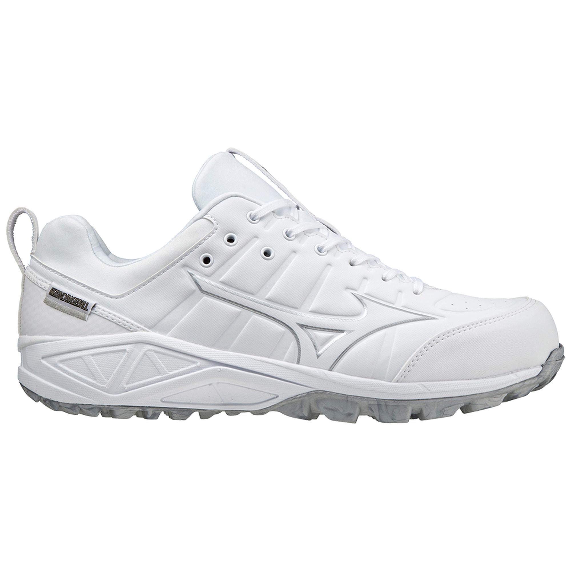 Mizuno Ambition 2 All Surface Low Men's Turf Shoe