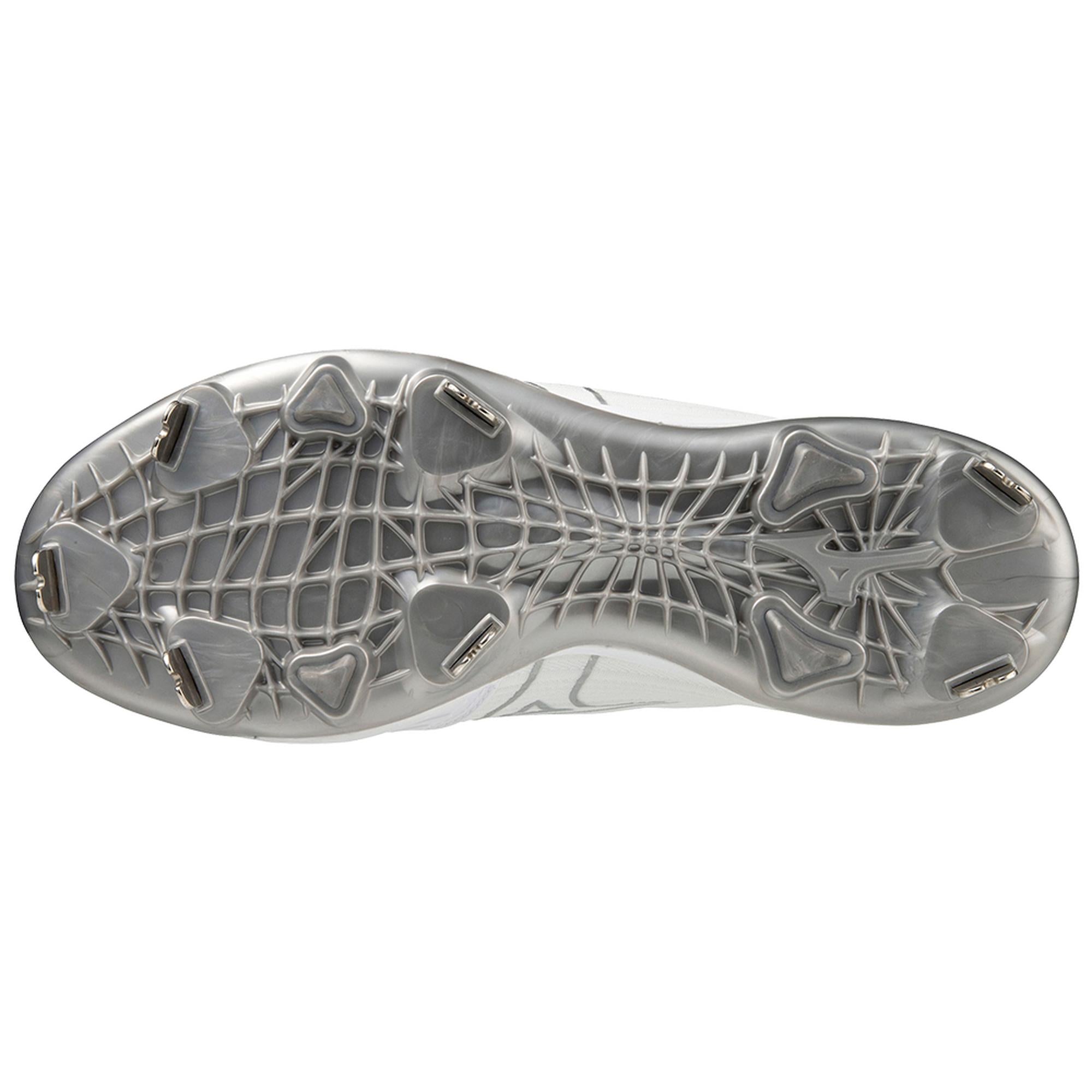 Mizuno Sweep 6 Low Women's Metal Fastpitch Softball Cleat