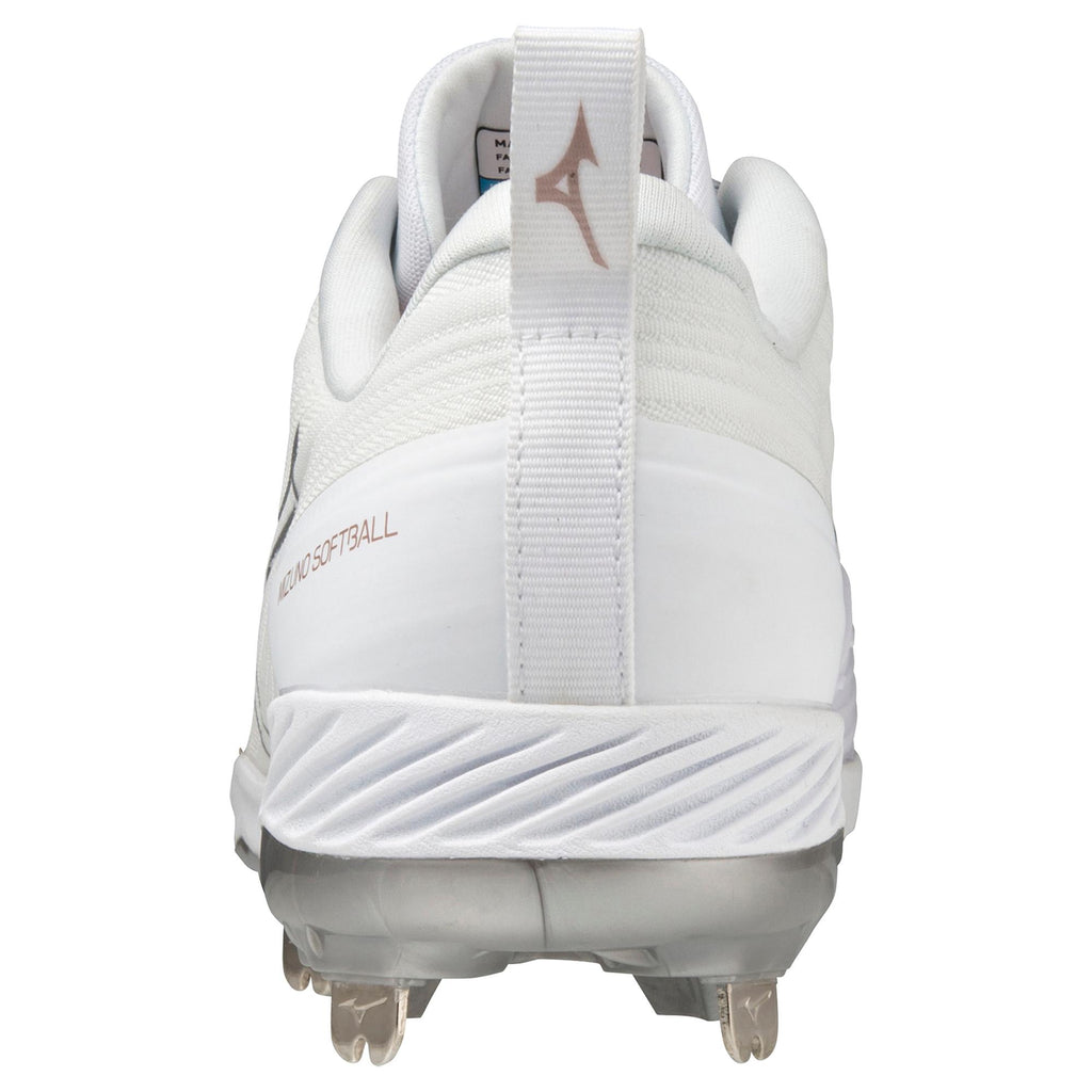 Mizuno Sweep 6 Low Women's Metal Fastpitch Softball Cleat