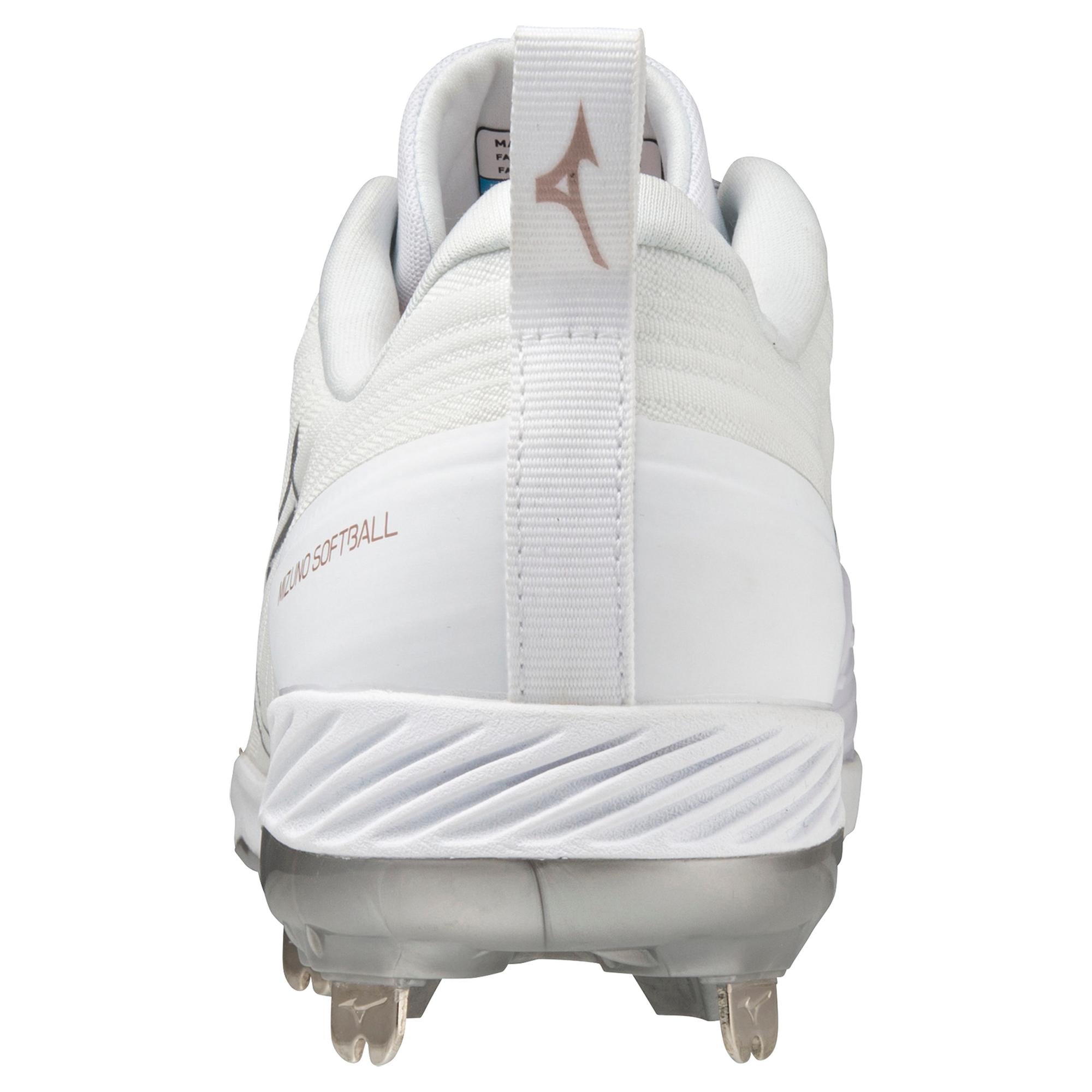 Mizuno Sweep 6 Low Women's Metal Fastpitch Softball Cleat