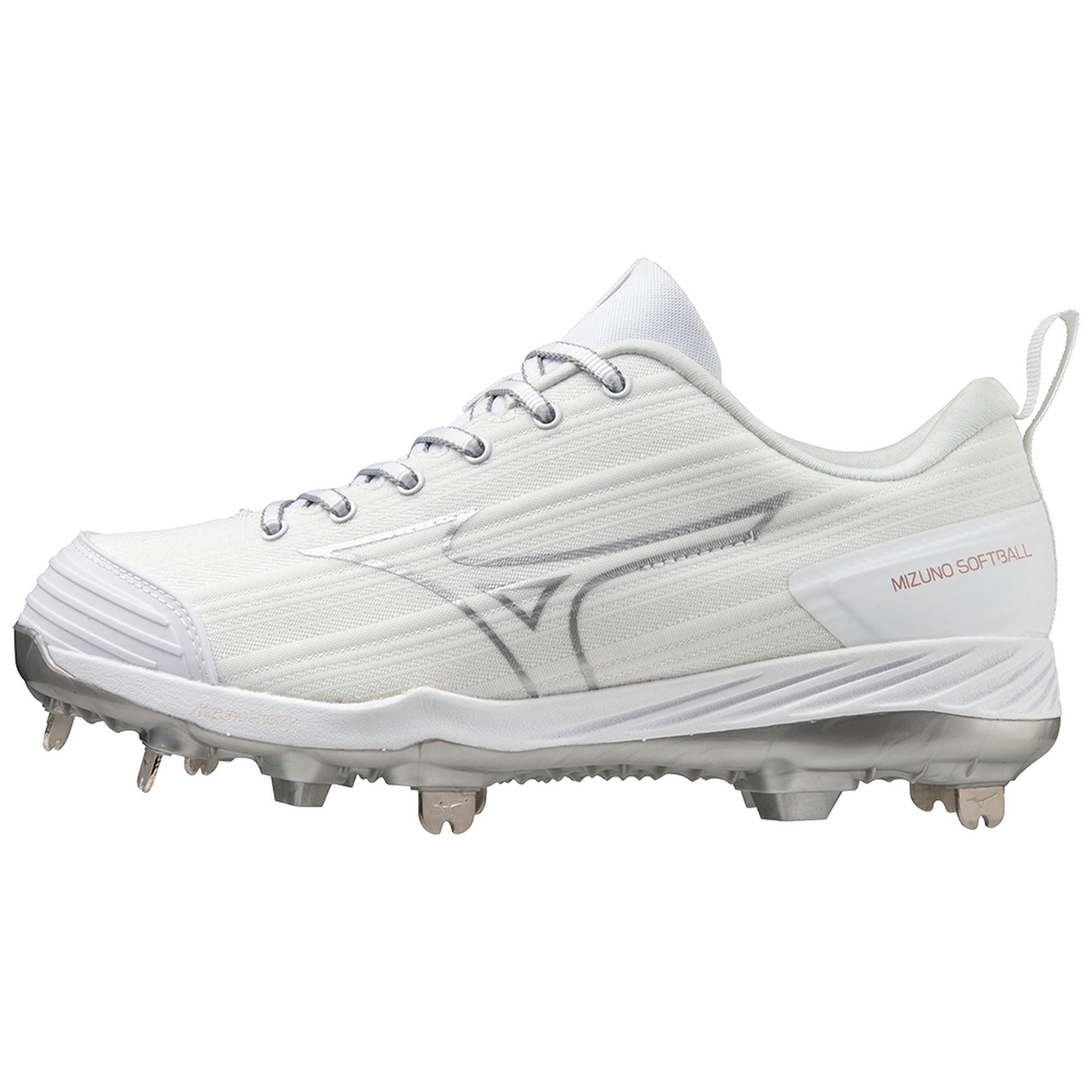 Mizuno Sweep 6 Low Women's Metal Fastpitch Softball Cleat