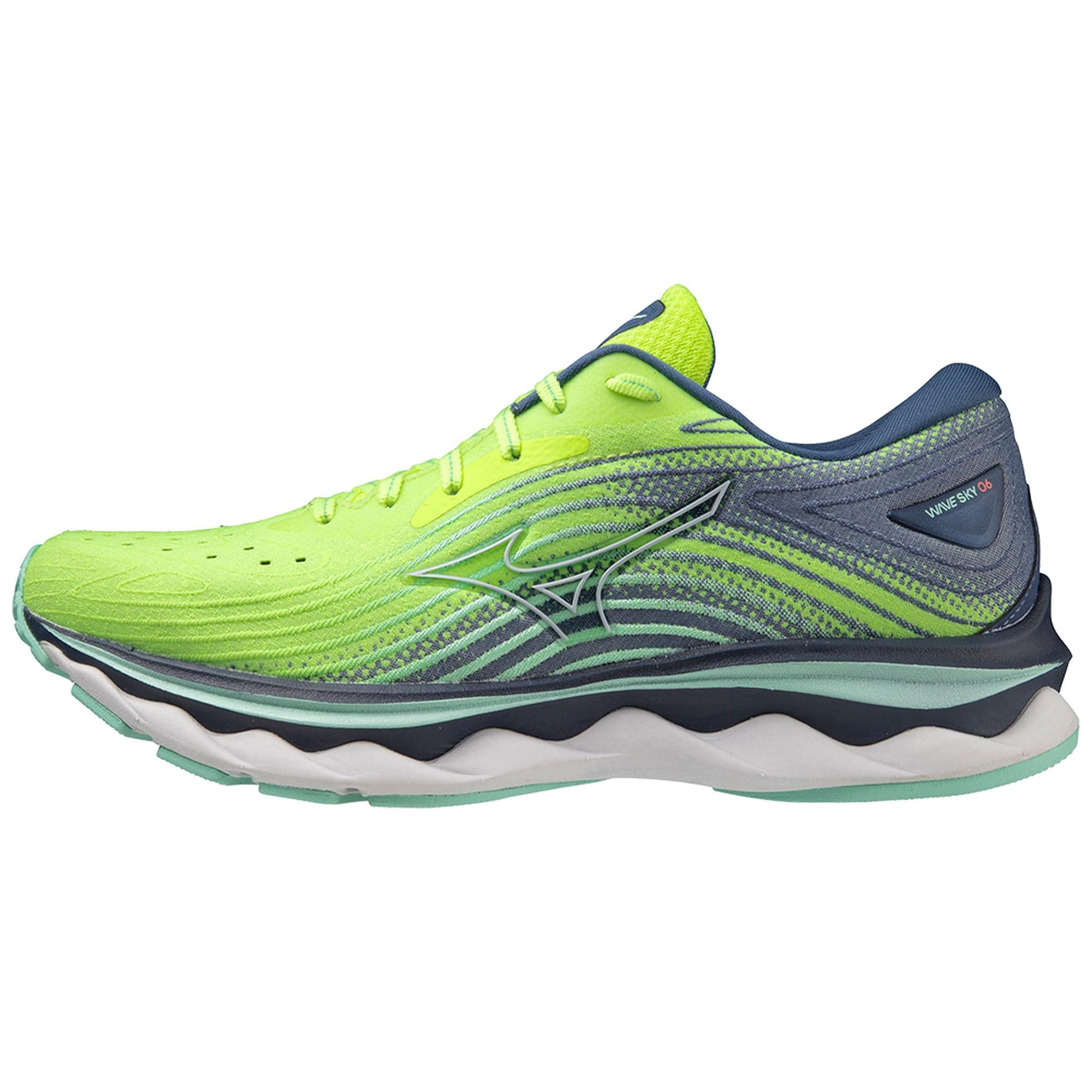 Women's Wave Sky 6 Running Shoe
