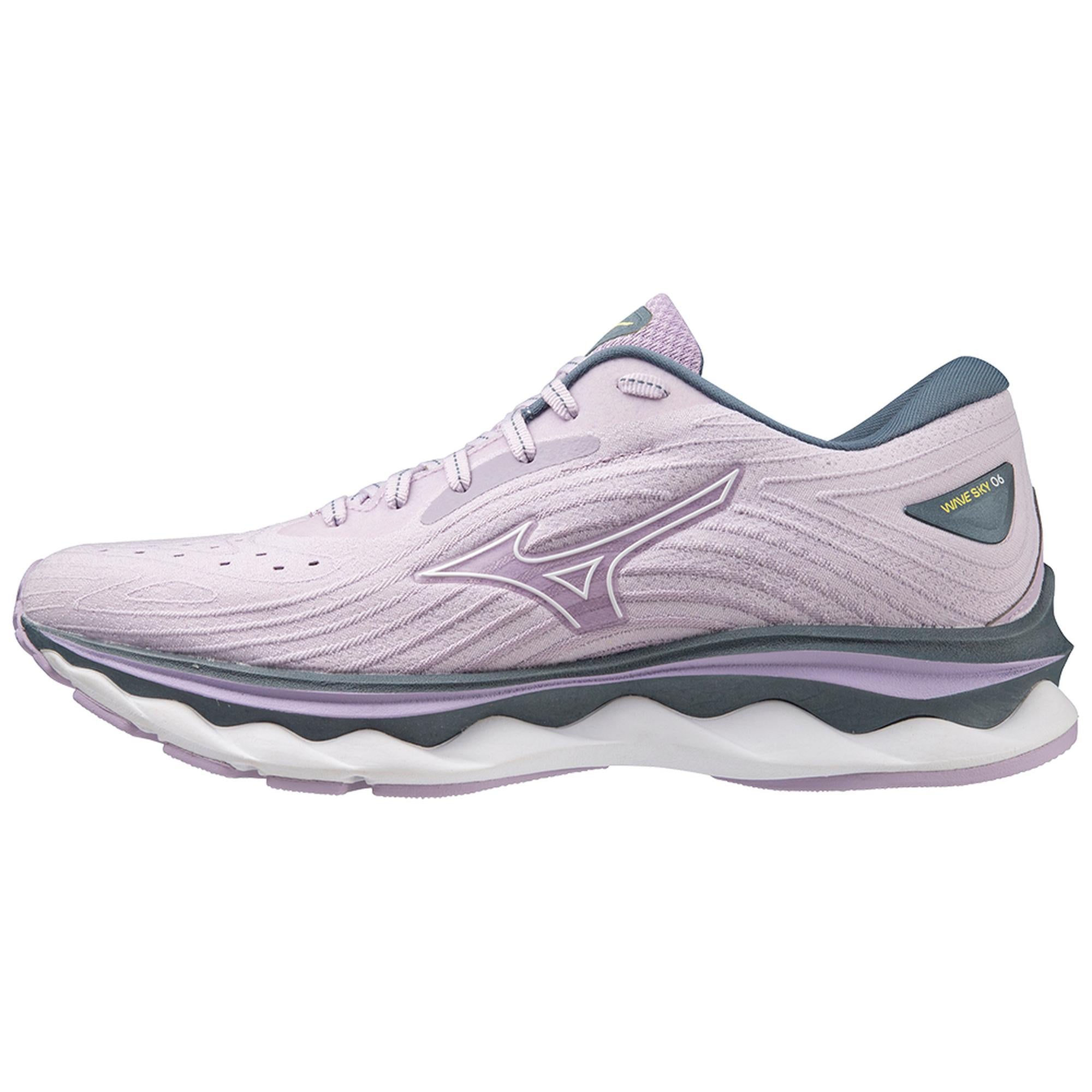 Women's Wave Sky 6 Running Shoe
